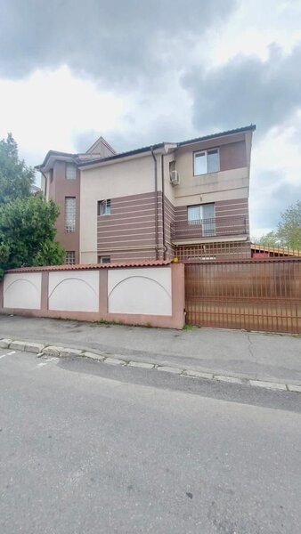 Aparatorii Patriei vila 7camere/ (348util, 500teren, 119ampr.) mp/ 5min.metrou Ap.Patriei